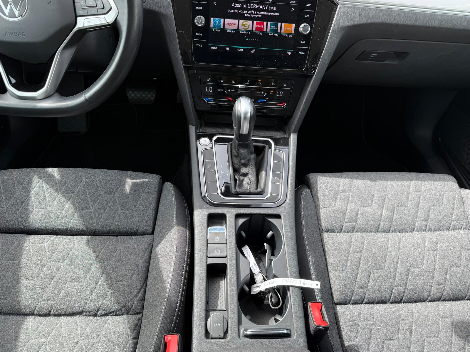 Volkswagen Passat Var. Business 2.0 TSI DSG AHK ACC APP NAV, миниатюра 21