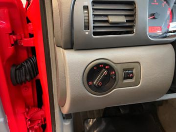 MYAUTOCENTER – Gebraucht- und Jahreswagen mit Werkstattservice in Pfaffenhofen Skoda Octavia LX *2. Hand*Radio*Isofix*TÜV 0327*