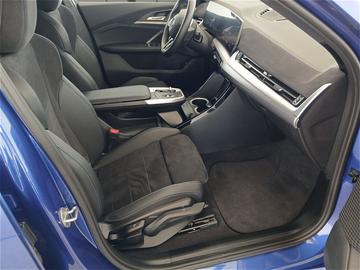 2024 BMW IX2 照片 8