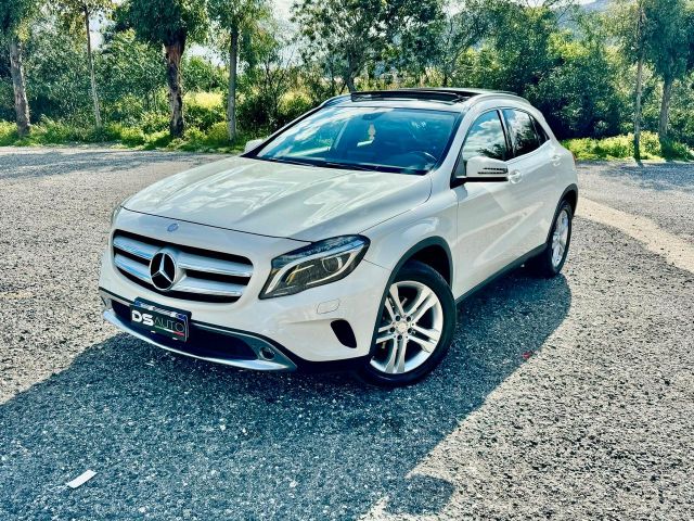 Mercedes-Benz MERCEDES- BENZ GLA 220 D 4MATIC SPORT TETTO