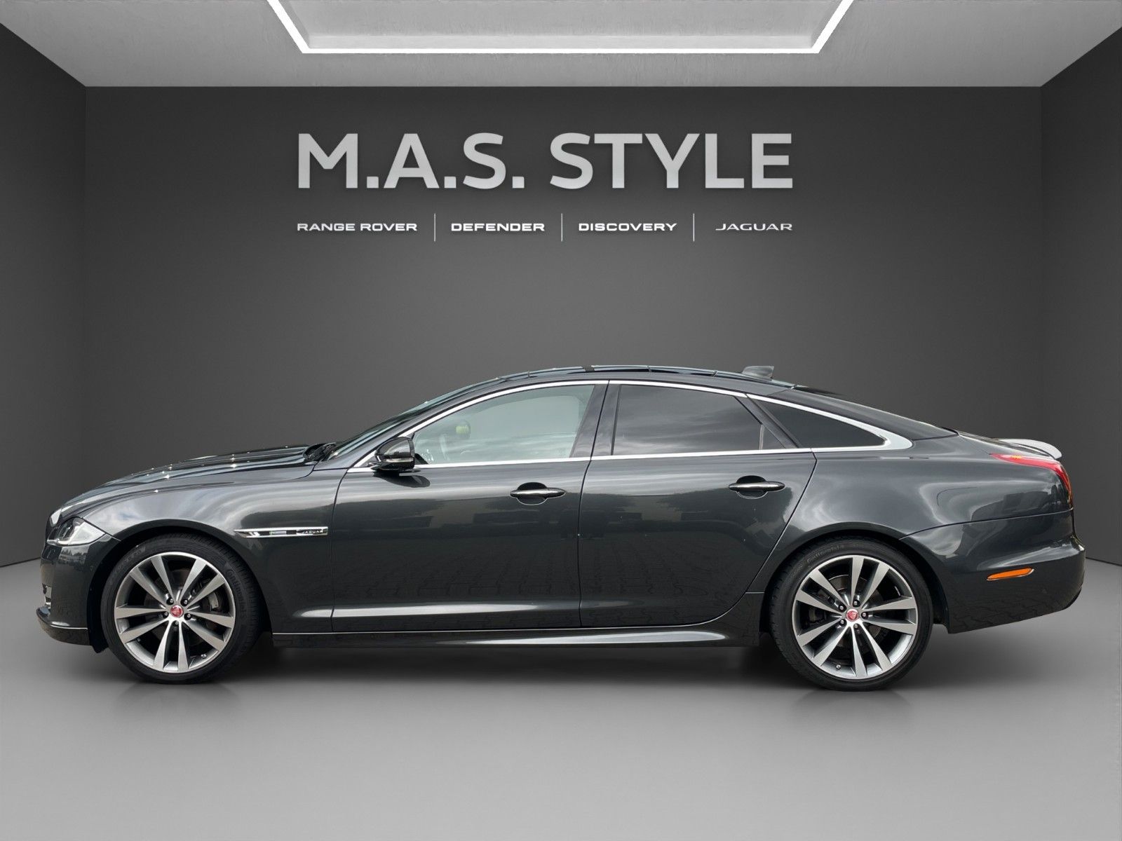 Fahrzeugabbildung Jaguar XJ R-Sport 3.0 V6 Kompressor AWD