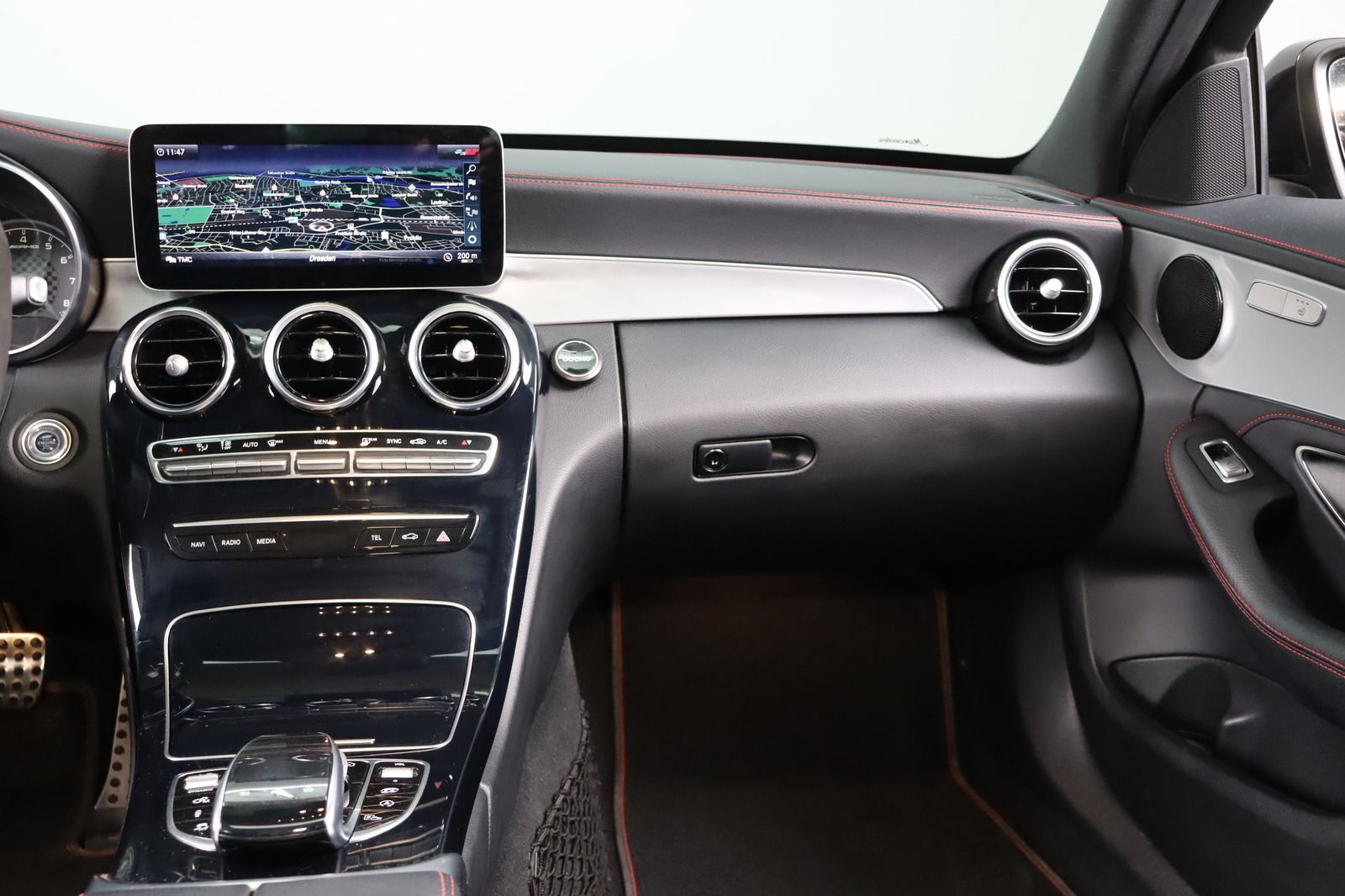 Fahrzeugabbildung Mercedes-Benz C 43 AMG 4Matic * Pano * LED * Parkassist.