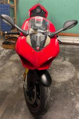 Ducati Panigale V4s mit Akrapovic Top-Zustand - Offers