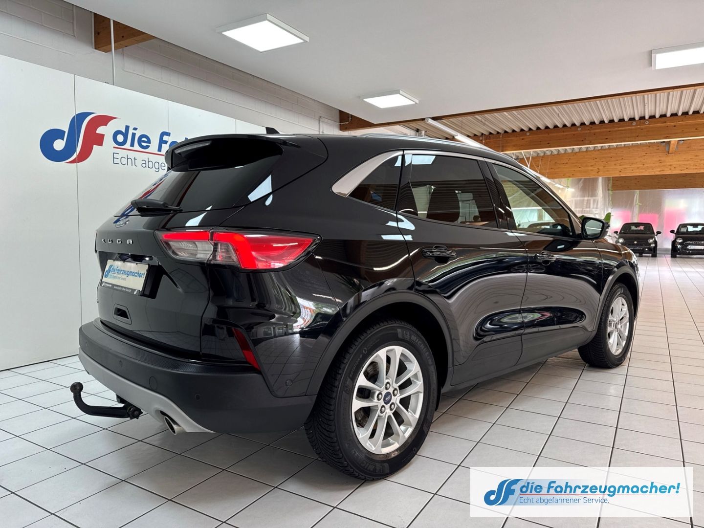 Fahrzeugabbildung Ford Kuga Titanium X HUD Navi Digitales Cockpit Sound