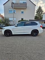 BMW X5 xDrive40d - - BMW X5 Gebrauchtwagen in Stuttgart