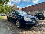 Volkswagen VW JETTA AUTOMATIK TÜV KLIMA PDC - Volkswagen Jetta aus 2007