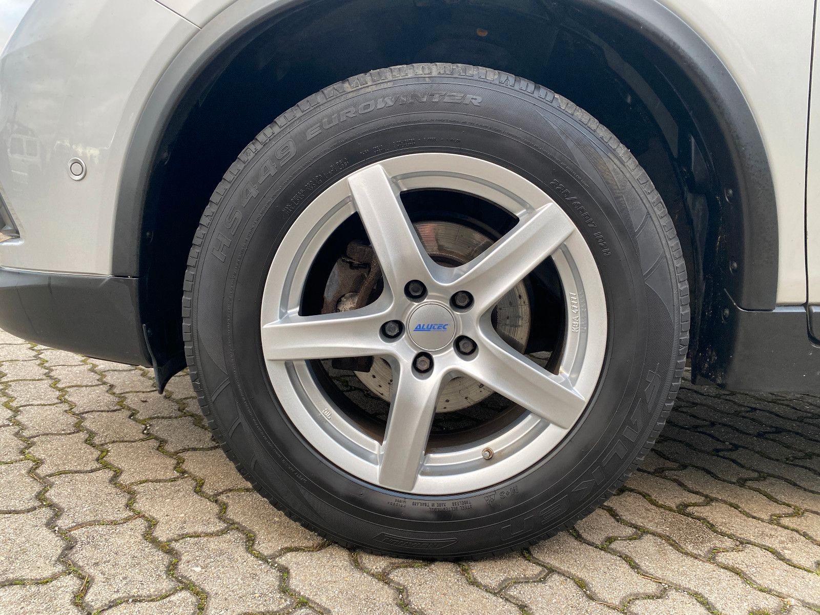 Fahrzeugabbildung Nissan X-TRAIL 1.6 MAN+LEDER+PANO+SHZ+360°+TÜV-NEU+AHK