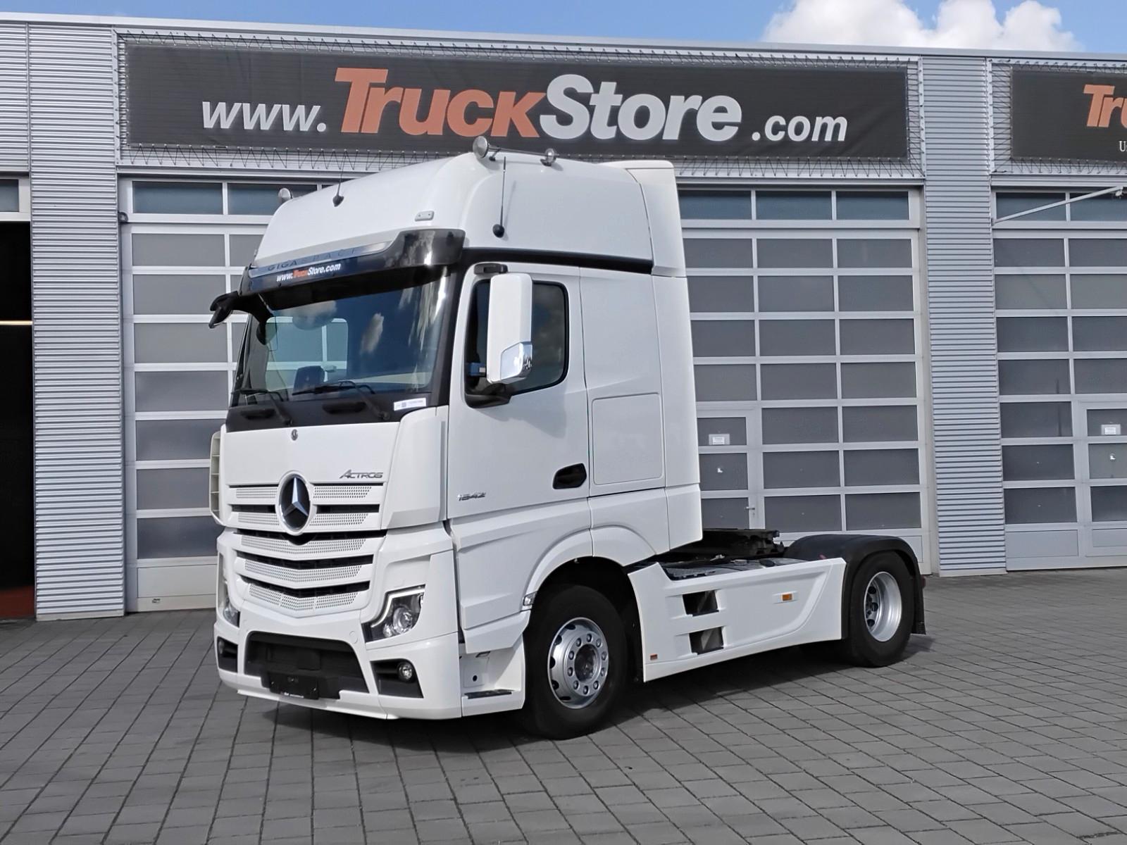 Mercedes-Benz 1842 LS GIGASPACE *2Tanks* !!! SONDERPREIS !!!