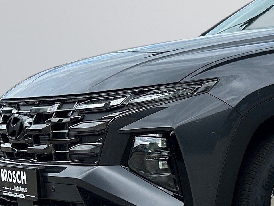 Fahrzeugabbildung Hyundai TUCSON HEV MY25 1.6T 6AT 4WD TREND MATRIX+NAV+QI