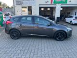 Ford Focus Lim. Trend Zahnriemen neu - Ford Focus: Zahnriemen