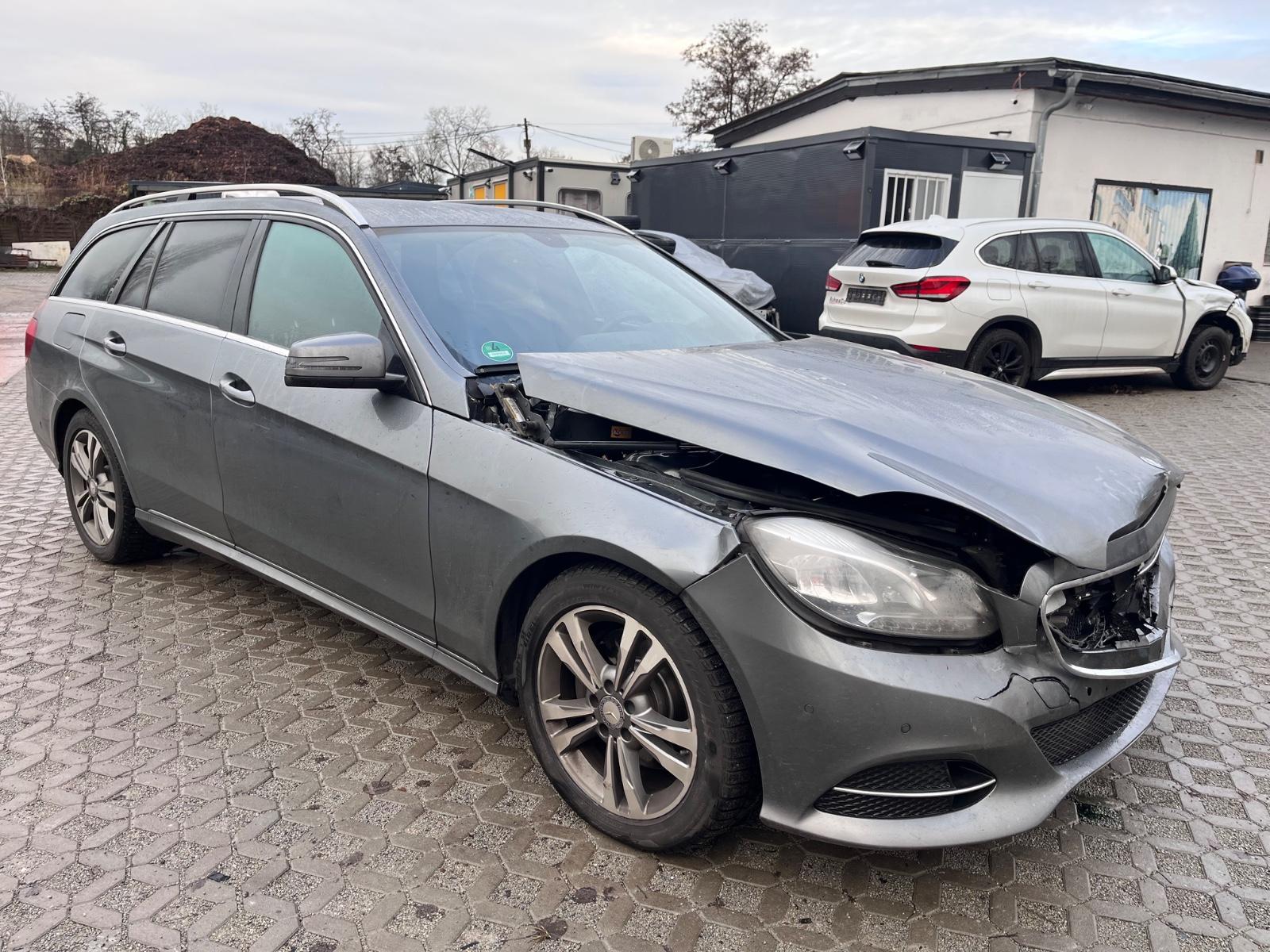 Mercedes-Benz E 350 E T-Modell E 350 BlueTec 4Matic