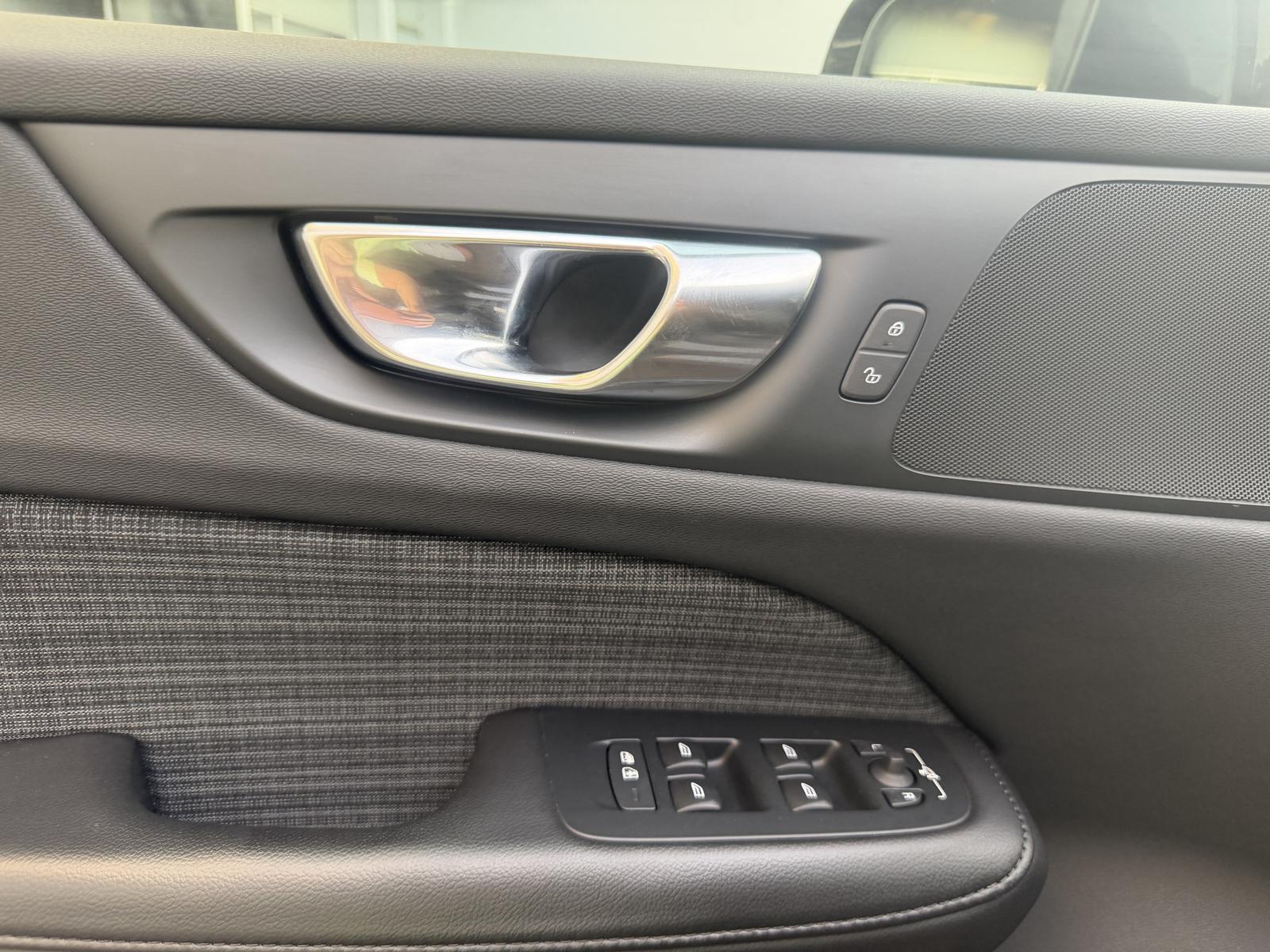 Volvo V60 Core LED ACC Virtual-Cockpit Rü-Kamera Navi