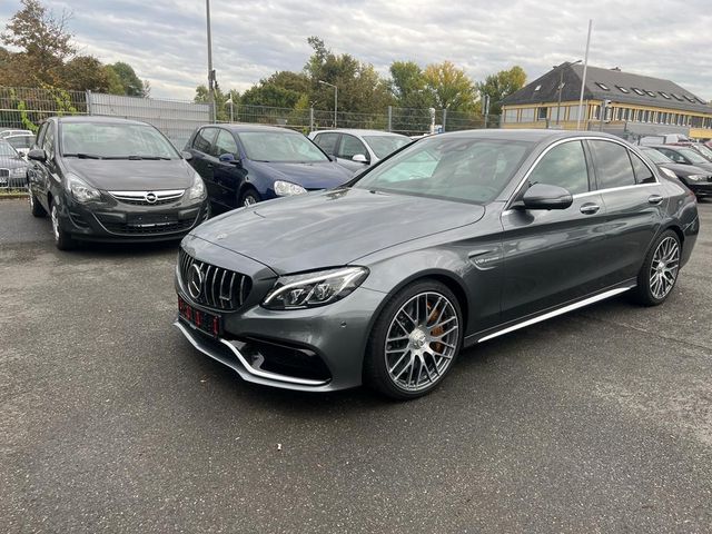 Mercedes-Benz C 63s AMG / Keyless Go/ Head Up/ Navi/ 360