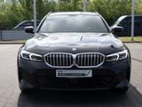 BMW 320i Touring M-Sport FACEL. PANO AHK HUD 360° - BMW 3er Reihe: Kombi
