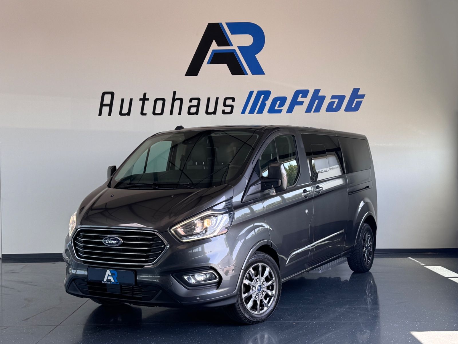 Ford Tourneo Custom L2 TITANIUM SHZ AHK LEDER KAMERA