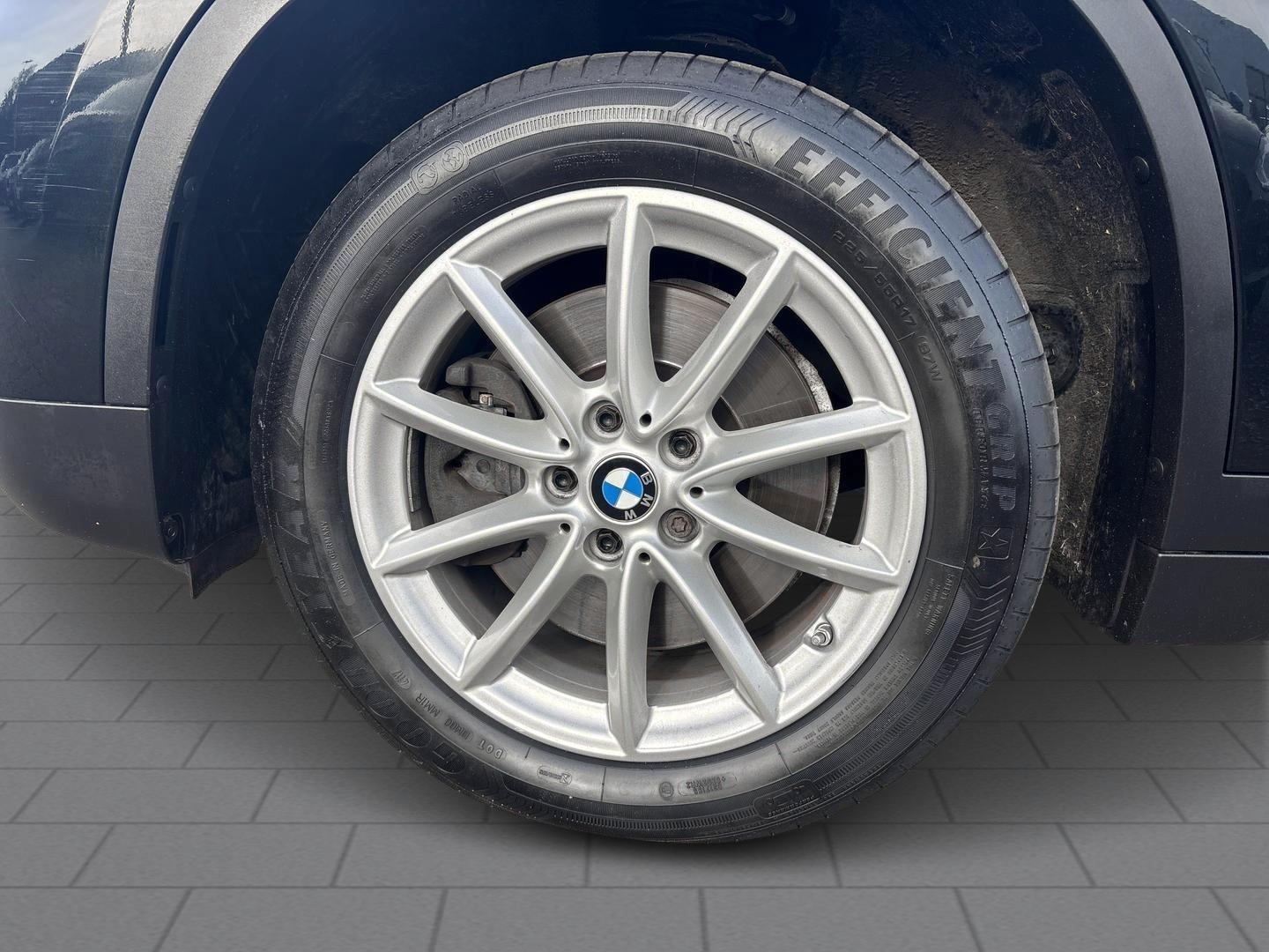 BMW X1 xDrive20i Automatik Advantage LED Navi SHZ