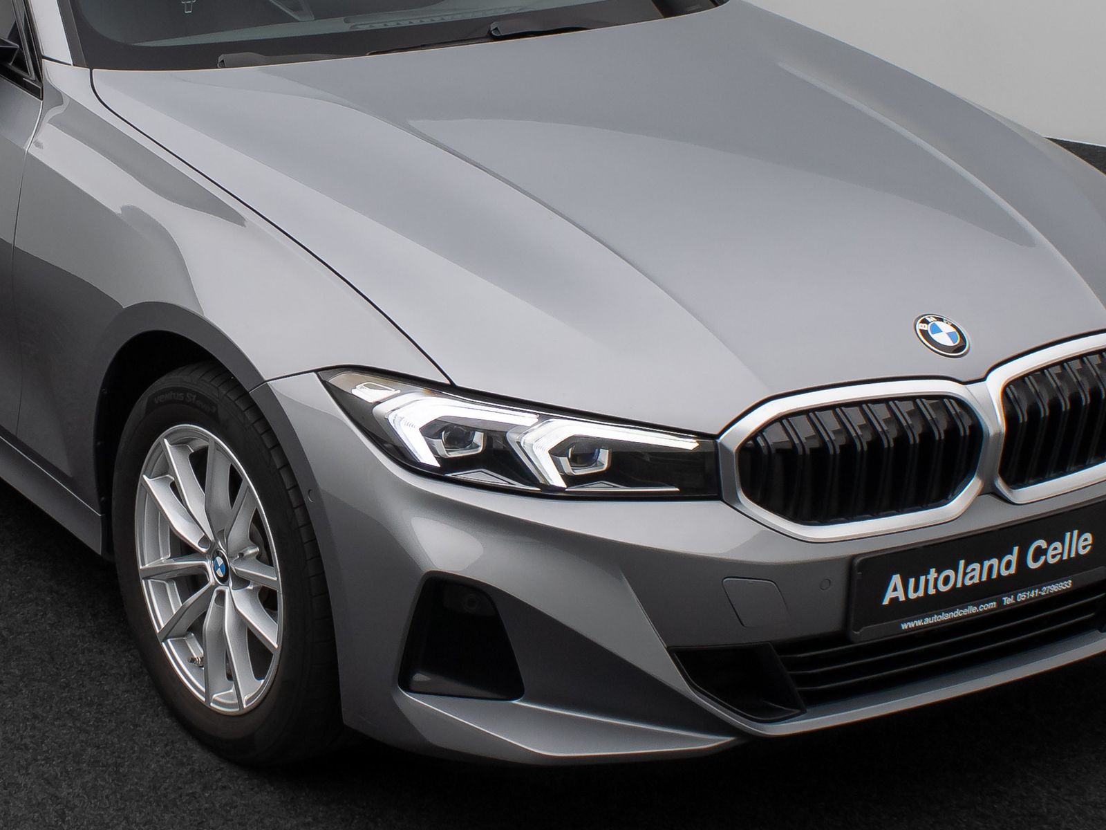 Fahrzeugabbildung BMW 320d xD Kamera DAB CockPit+ Widscreen SportLenkr