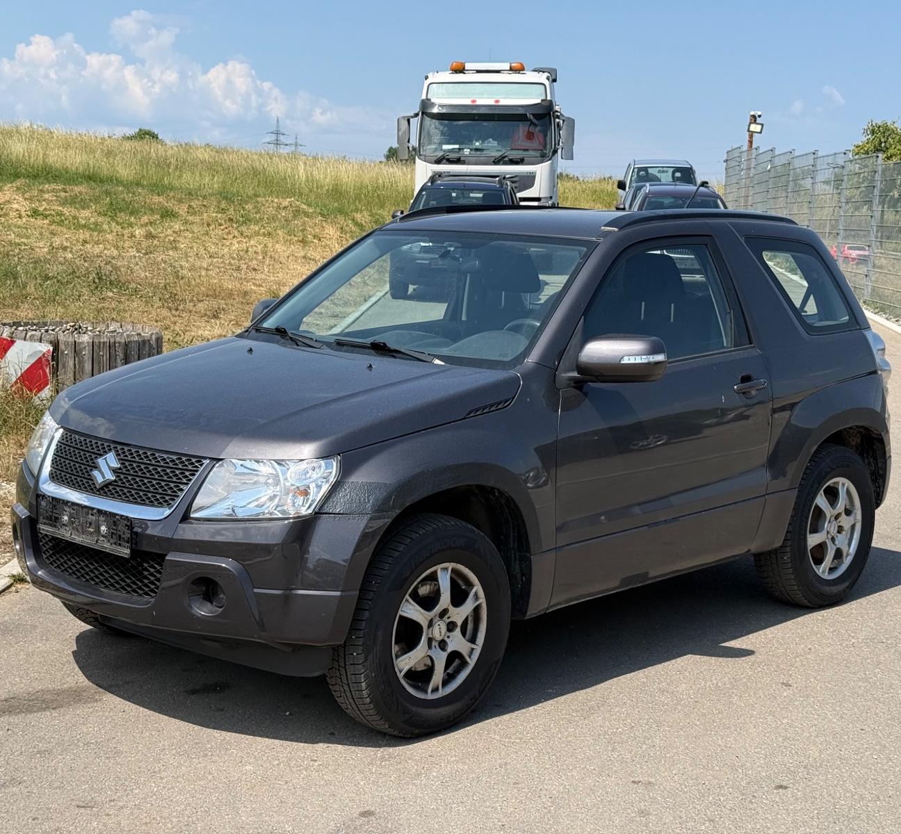 Suzuki Grand Vitara 1.6 4x4 *EURO.5*KLIMA*4.SITZER*AHK*