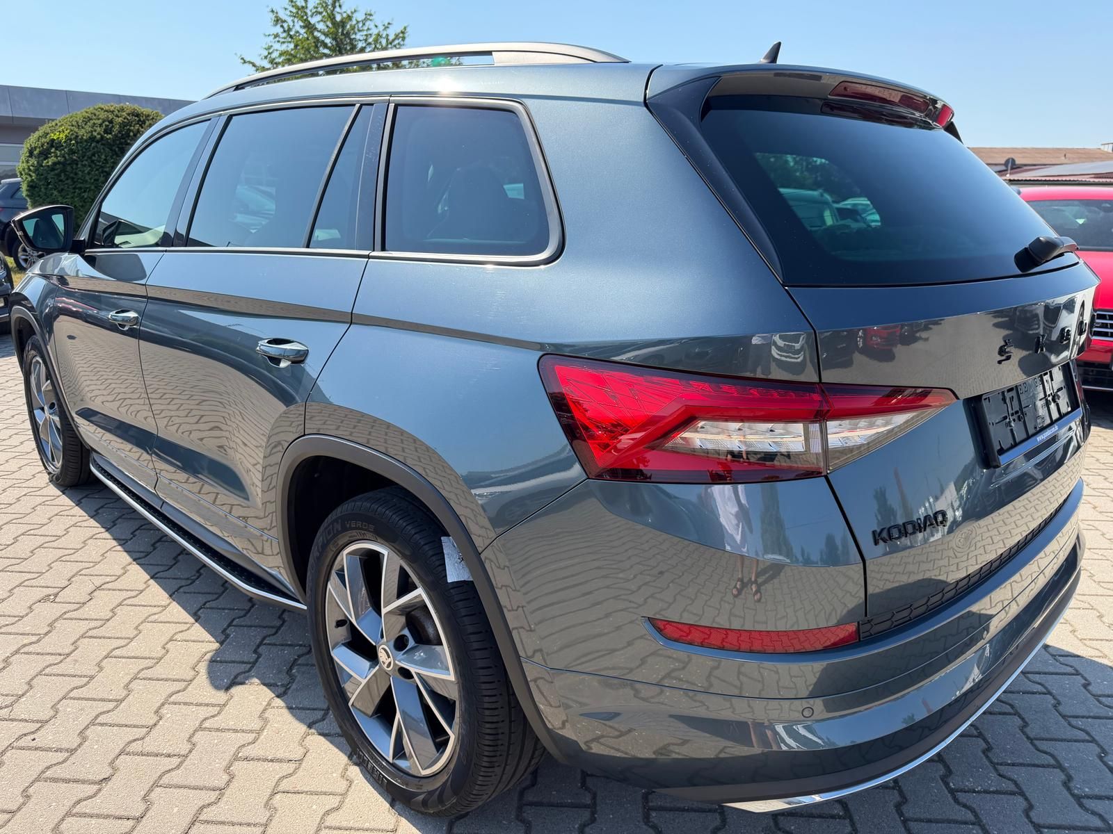 Skoda Kodiaq 2.0TDI Sportline 4x4 Navi Panorama Kamera imagem 3