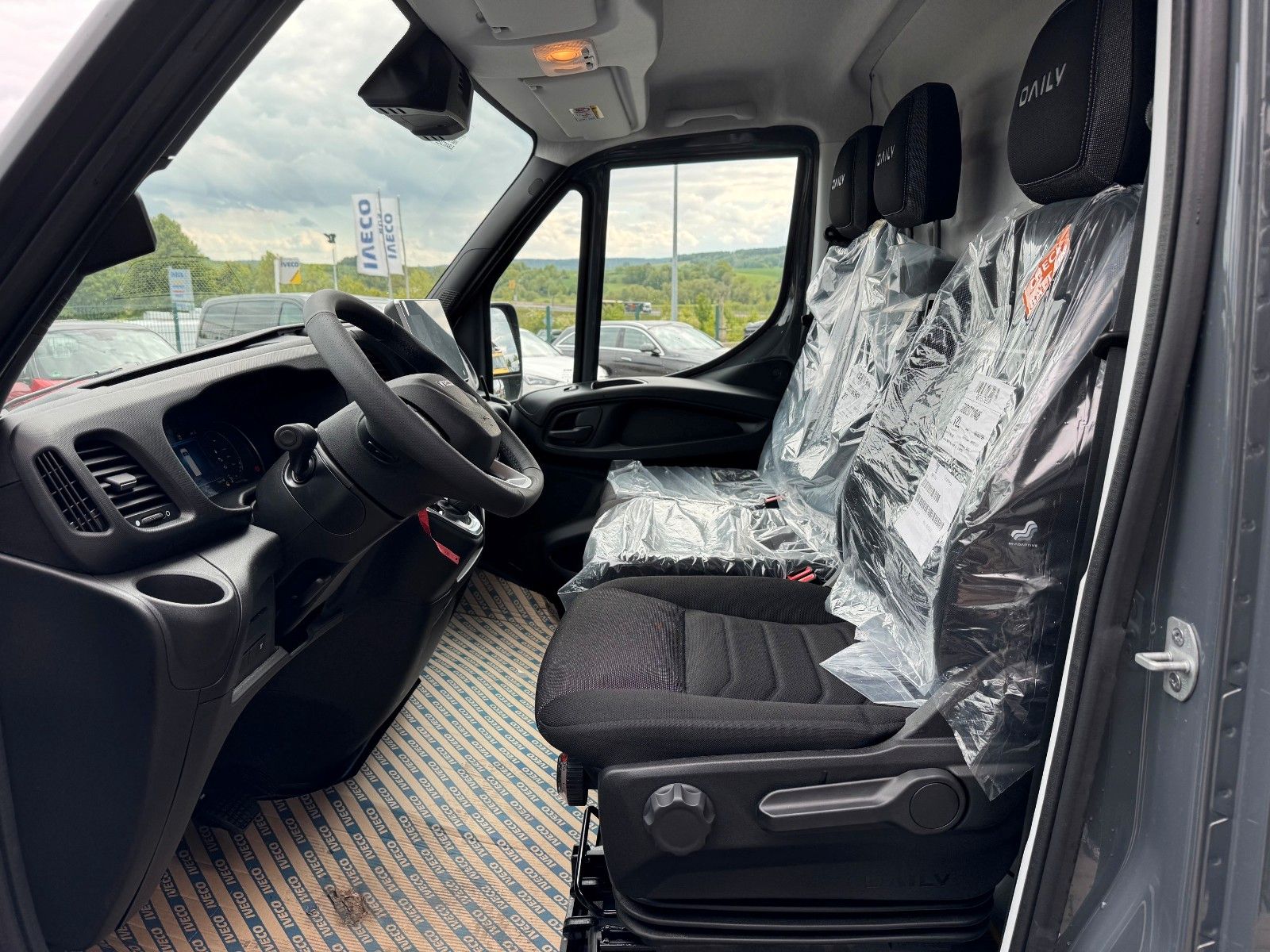 Fahrzeugabbildung Iveco Daily 35S18 HA8 *R3.520mm*Automatik*Kamera*ACC*