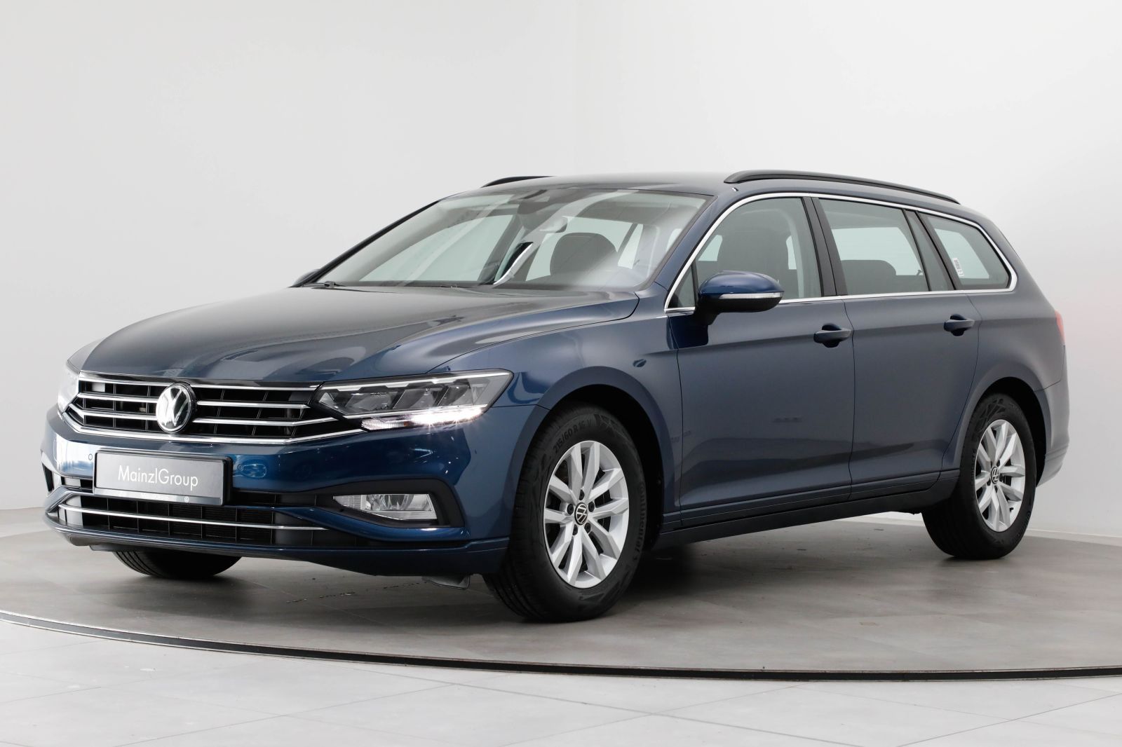 Volkswagen Passat Variant 2.0 TDI Navi Kam. ACC Virtual LED imagem 2