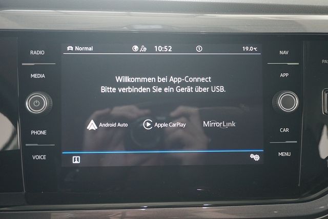 Fahrzeugabbildung Volkswagen Taigo Style 1.0 TSI DSG *Panorama, IQ.Light, IQ.