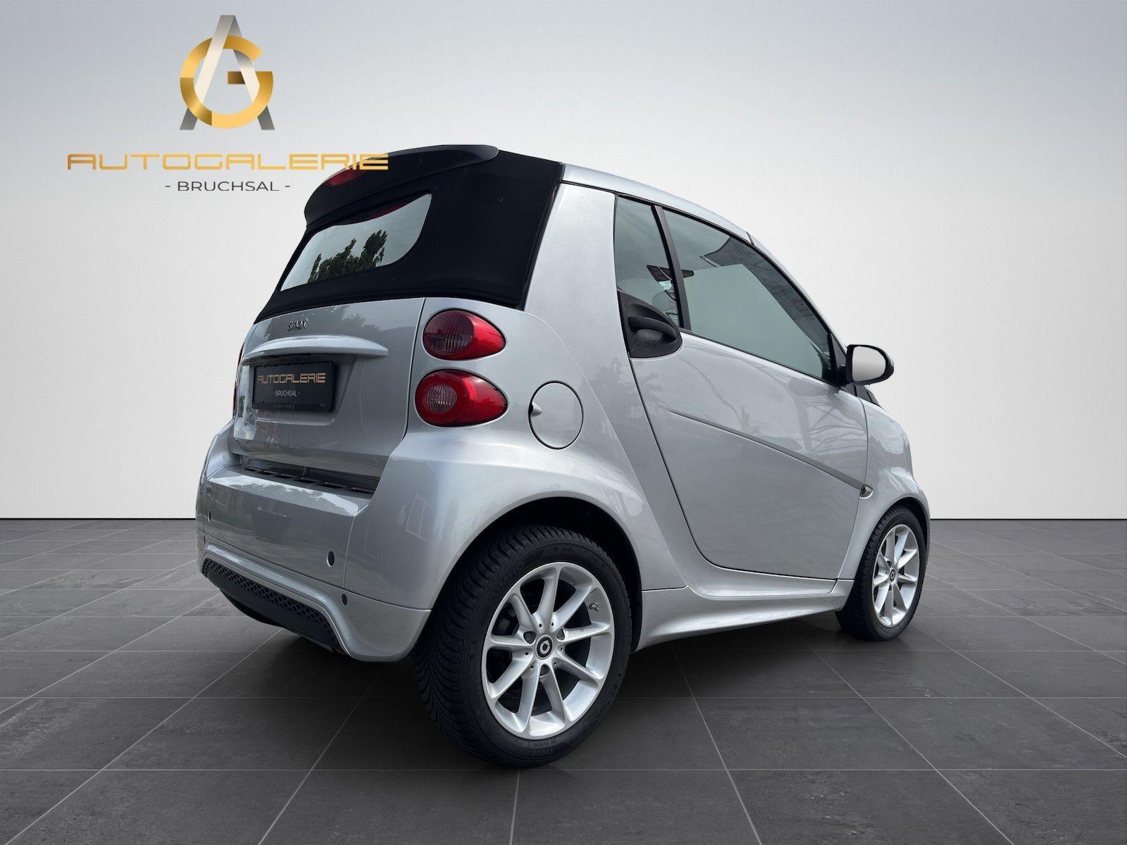 Smart ForTwo Basis 62 kW NAVI | CABRIO | AUTOMATIK