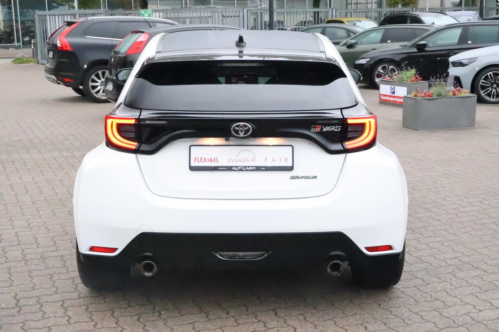 Toyota Yaris 1.6 GR 4WD LED ACC Android Apple DAB, миниатюра 5