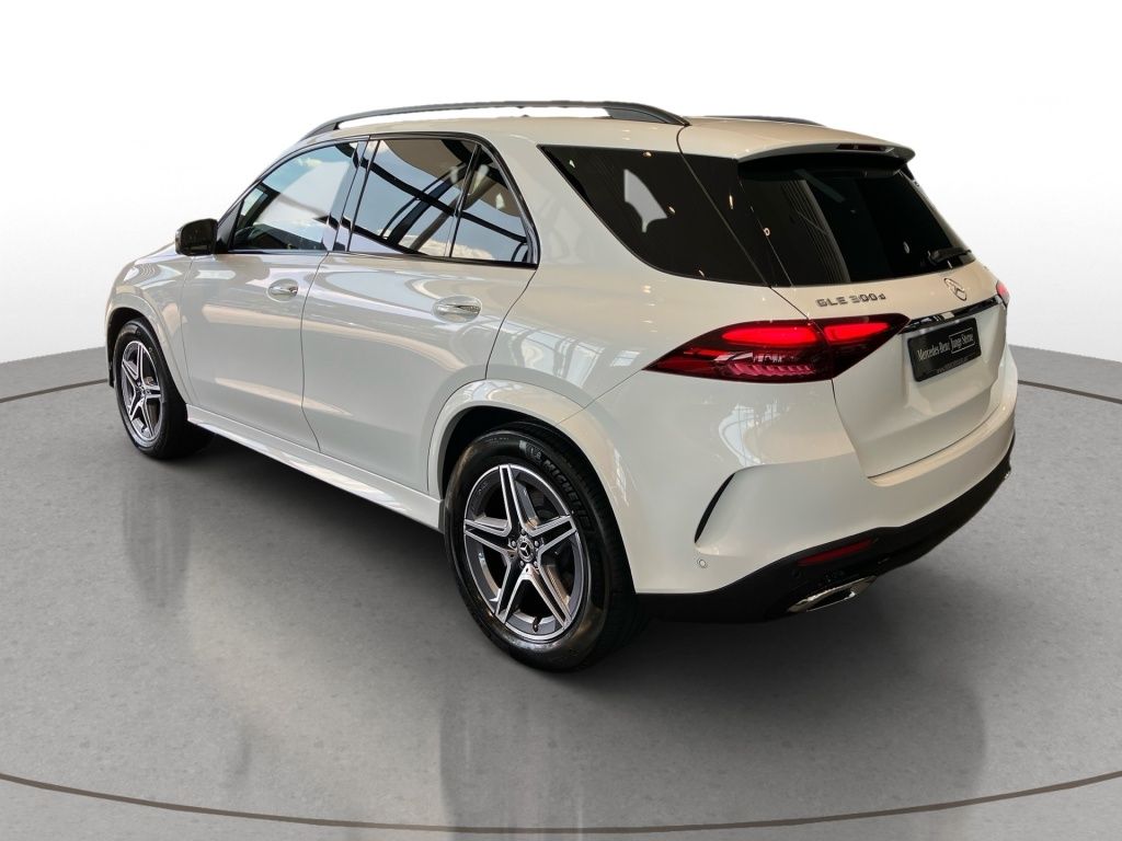 Mercedes-Benz GLE 300 d 4M AMG-Line AIRMATIC AHK DISTRON Pano foto 7