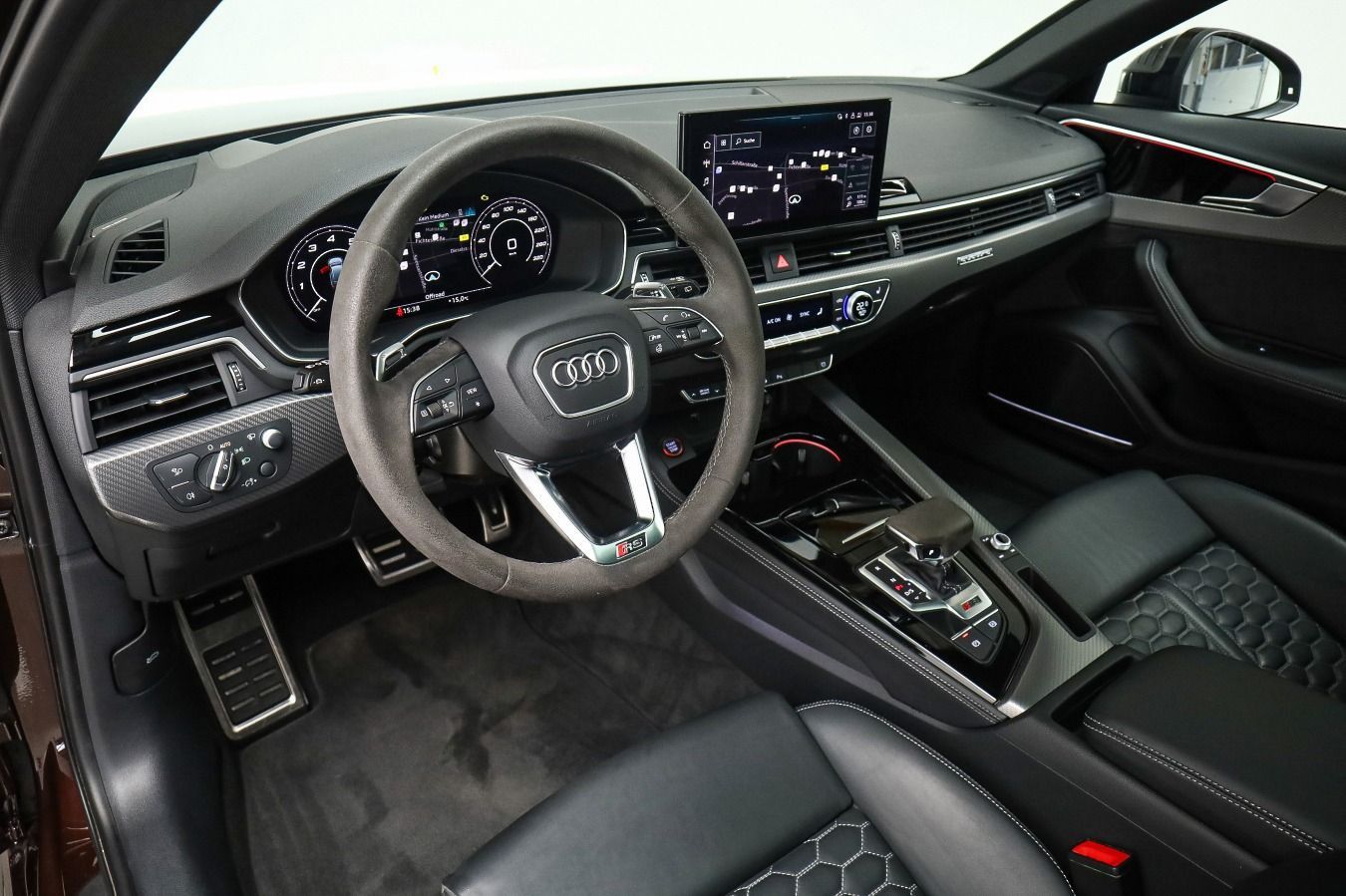 Audi RS 4 Avant Essentials*HUD*B&O*Matrix*ACC*Leder foto 10