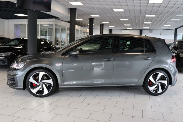 Fahrzeugabbildung Volkswagen Golf VII Lim. GTI BMT/Start-Stopp|LED|ACC|NAVI|