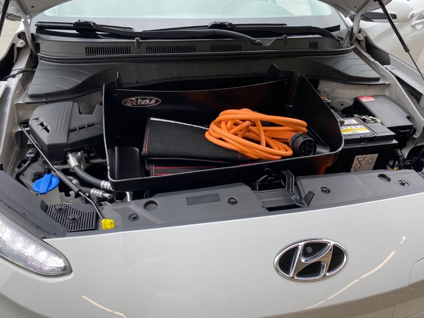 Hyundai KONA Elektro Trend 64KW Werksgarantie 2WD Frunk  imagem 3