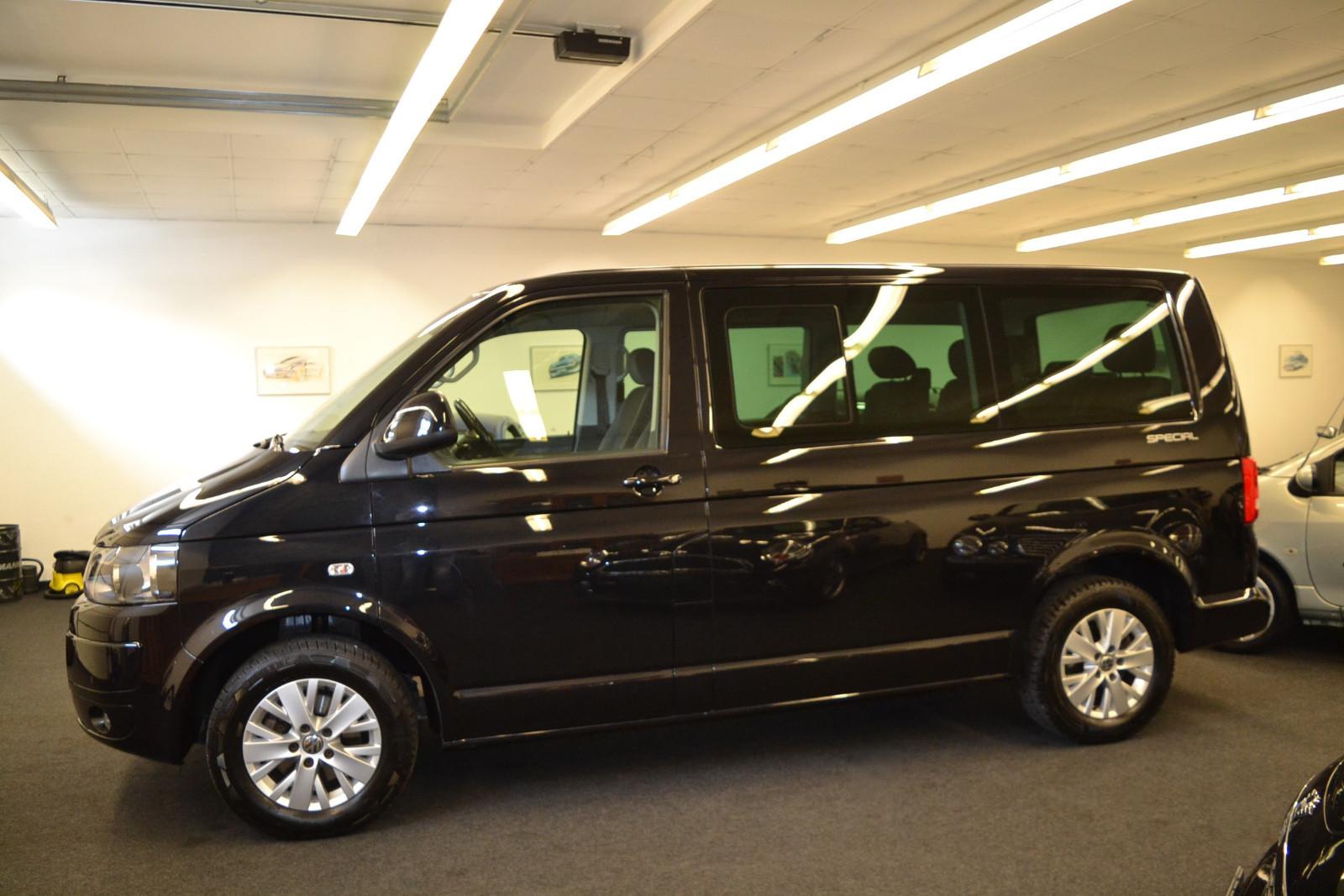 Volkswagen T5 Multivan SPEZIAL AUTOMATIK (DSG) Bett/Tisch