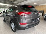 Hyundai Tucson blue Advantage 2WD - Hyundai Gebrauchtwagen in Oberhausen