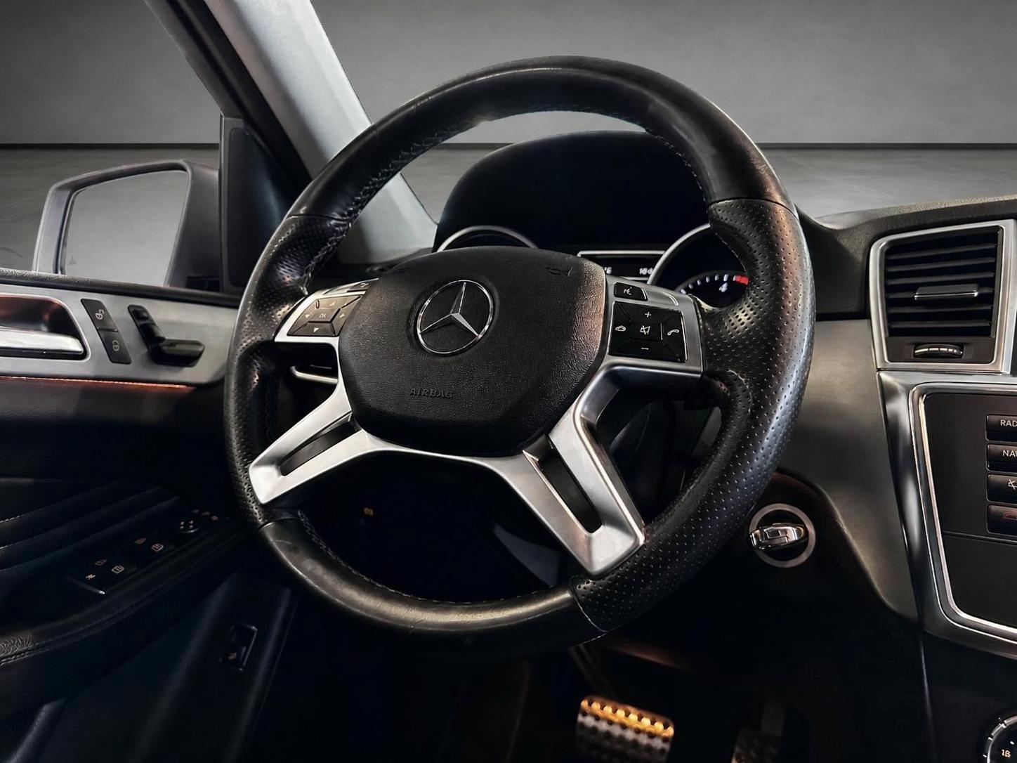 Mercedes-Benz ML 350 /BlueTec-Scheckheft-360°Kamera\