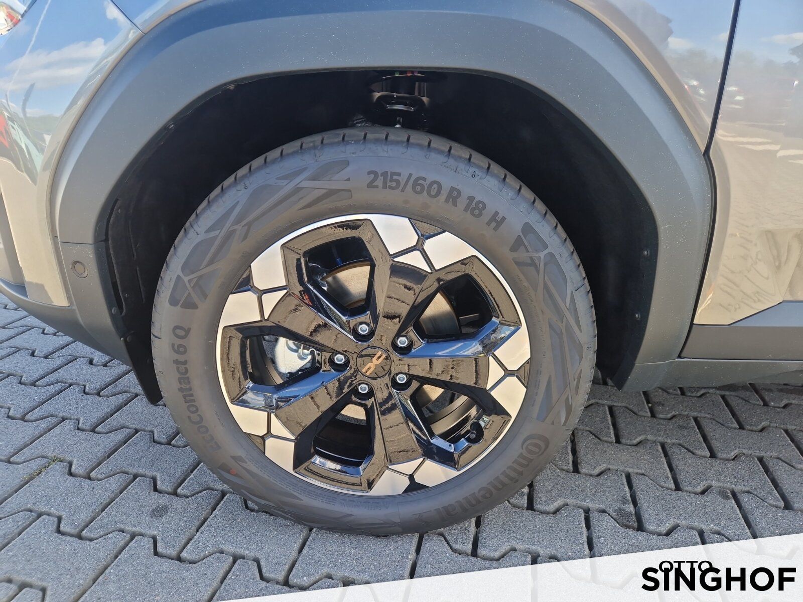 Fahrzeugabbildung Dacia Bigster Extreme Hybrid 155