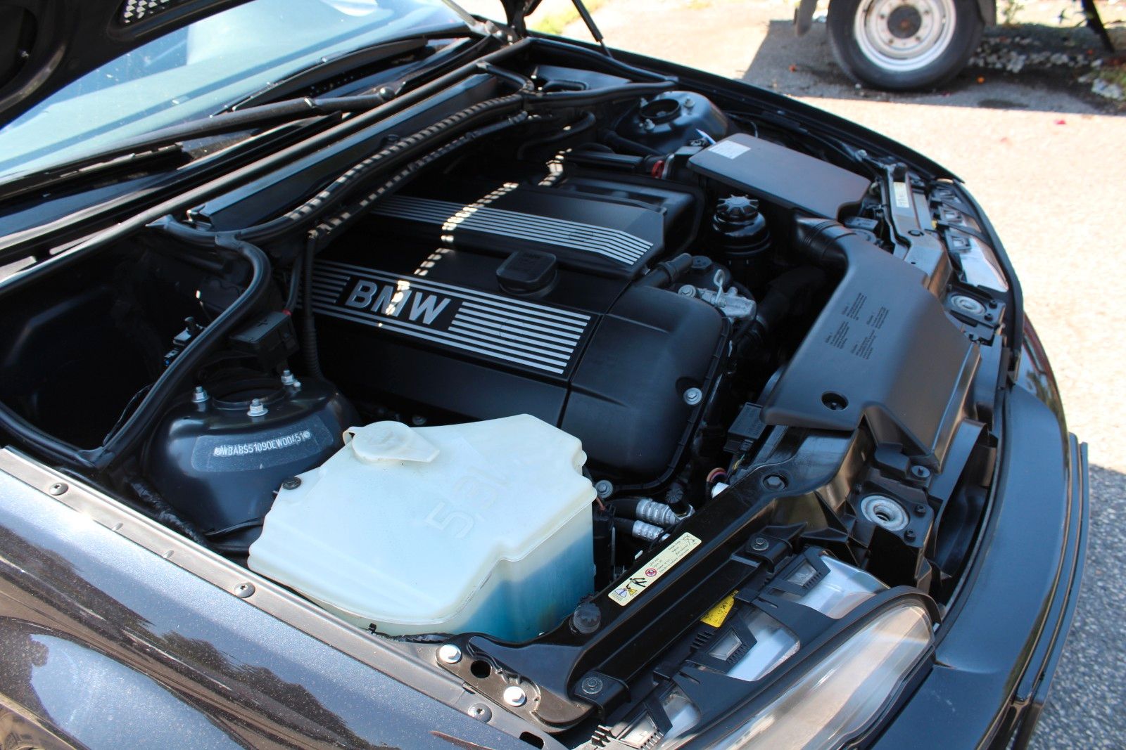 330Ci CABRIO 1. Hand Scheckheft!!