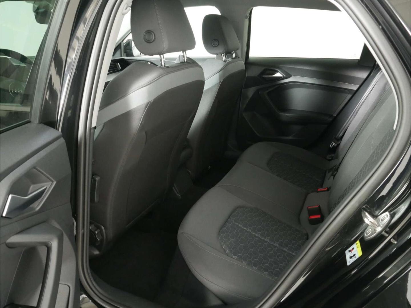 Audi A1 allstreet 30 TFSI NAV/LED/ACC/Kessy/SH/, миниатюра 13