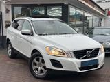 Volvo XC60 3.2*AUTOMATIK*PANORAMA*PDC* - Volvo XC60 bis 10.000 Euro
