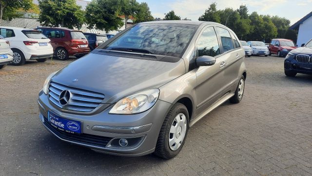 Mercedes-Benz B 170    *EINPARKHILFE/ALLWETTERREIFEN/KLIMA*