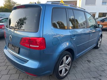 Volkswagen Touran - 5