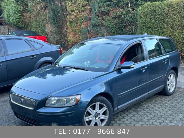 Volvo V50 Kombi 2.4 * AUTOMATIK * NEUE REIFEN !!