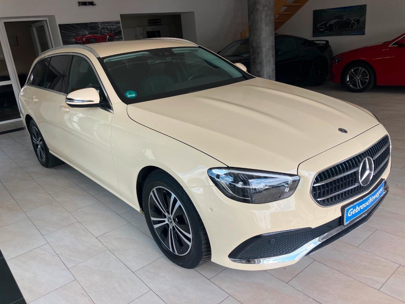 Mercedes-Benz E 220 d T 9G TAXI MBUX Navi Plus Kamera