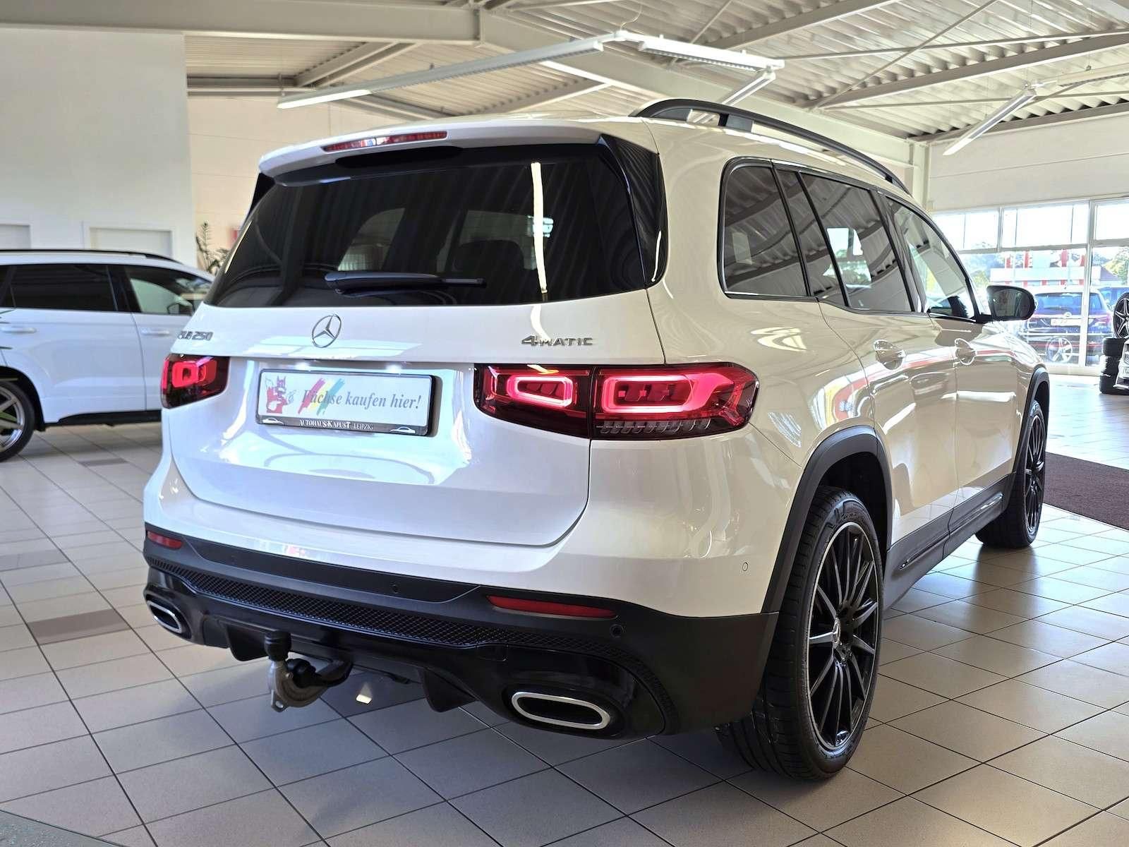 Fahrzeugabbildung Mercedes-Benz GLB 250 AMG Line 4Matic//Night/MBux/Sound/Ahk...