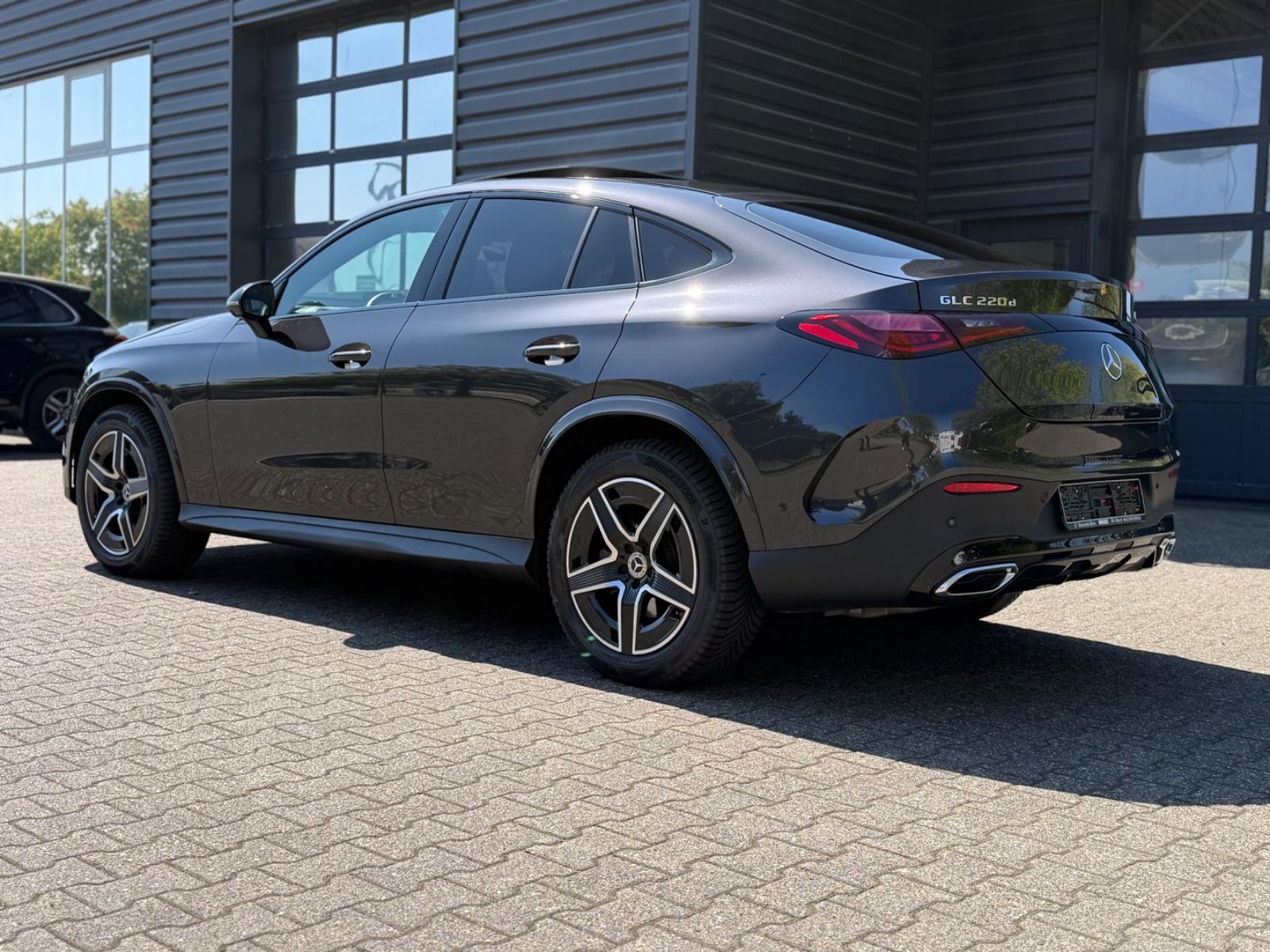 Mercedes-Benz GLC 220d 4Matic Coupe AMG PANO DIGITAL LIGHT 360