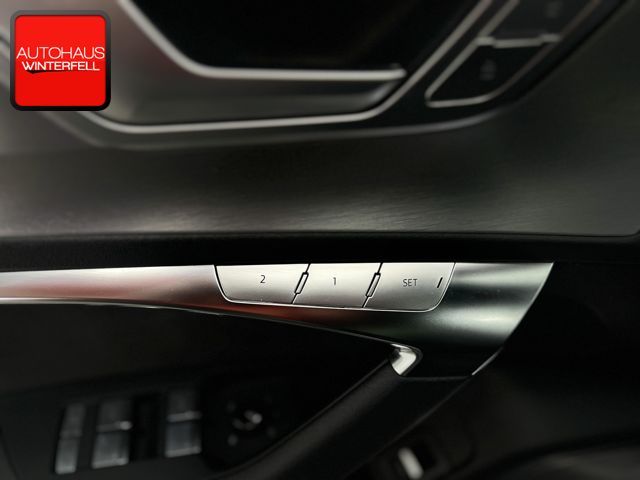 Audi A6 Avant 55 TFSI qu S line PANO OPTIK HUD MEMO foto 13
