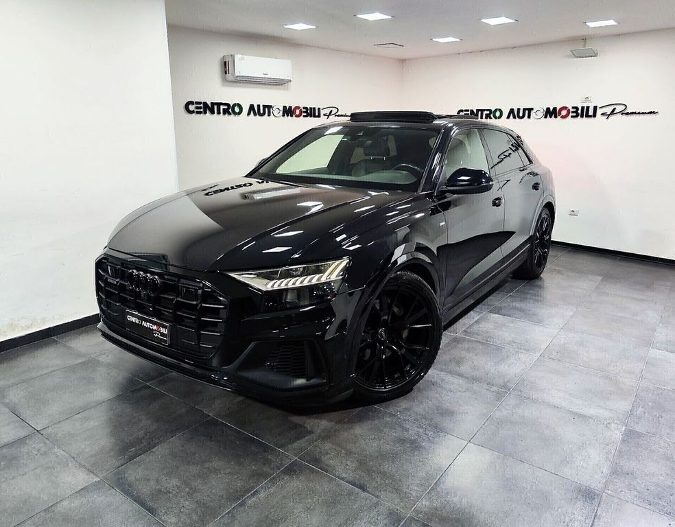 Image of Audi Q8