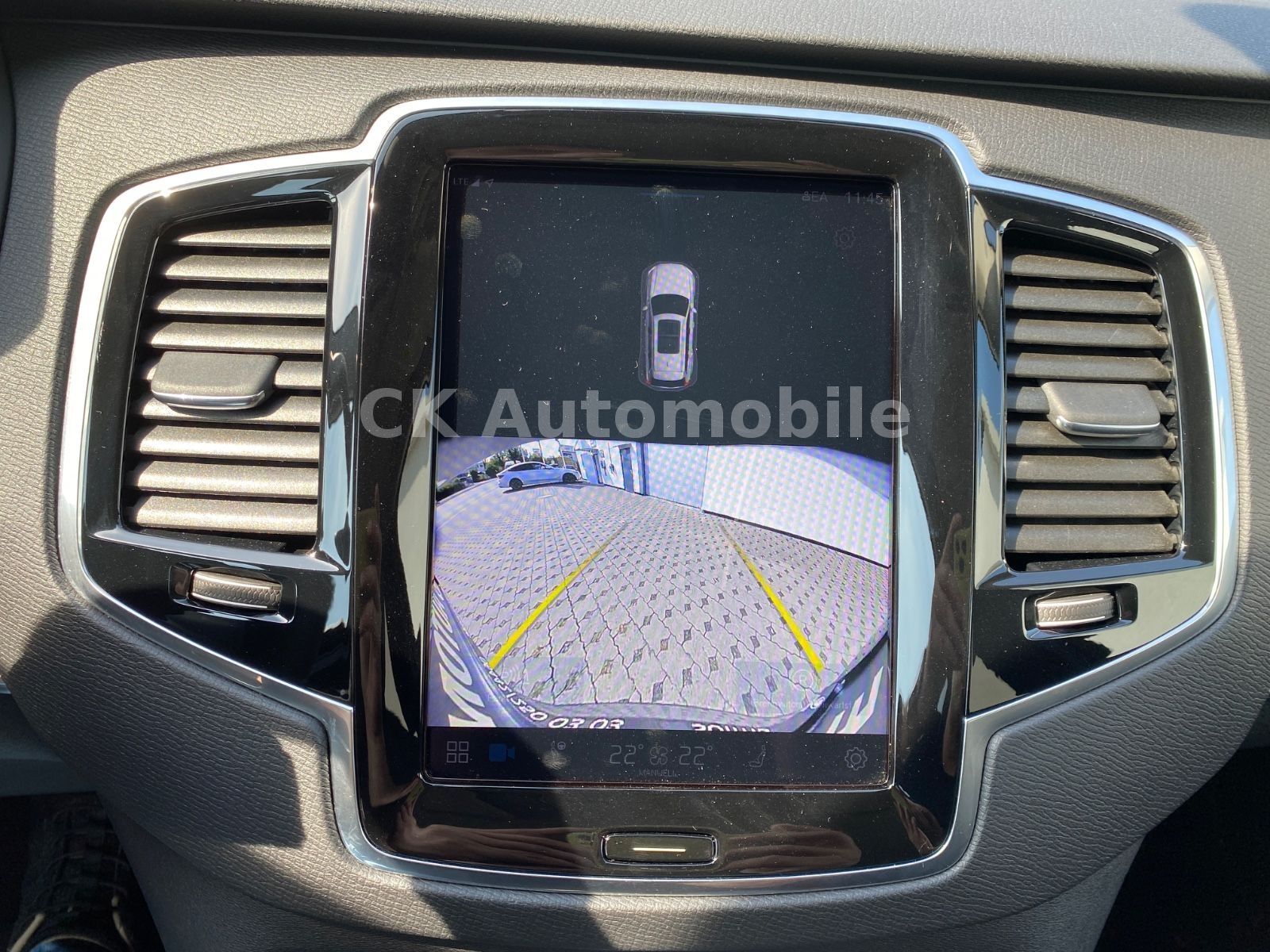 Fahrzeugabbildung Volvo XC90 T8 Core Recharge Plug-In Hybrid AWD/7 Sitze