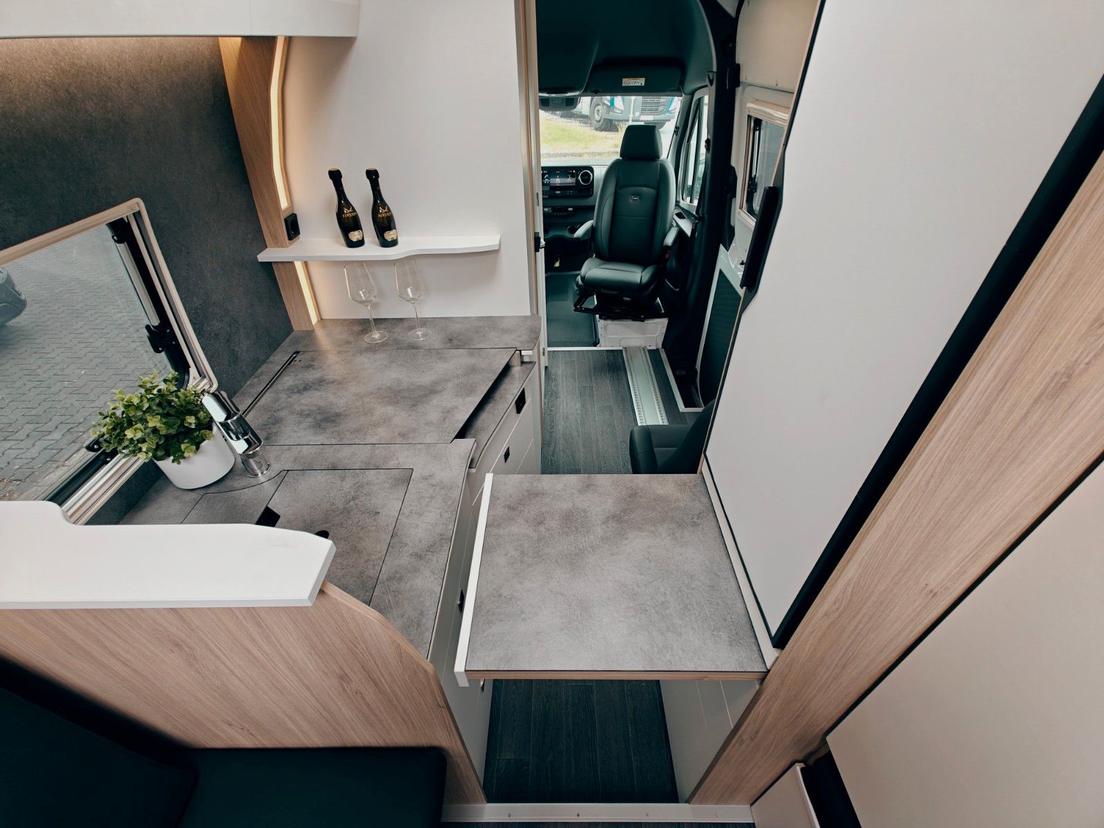 Fahrzeugabbildung Frankia YUCON 7.0 4x4 LOUNGE X by palmo