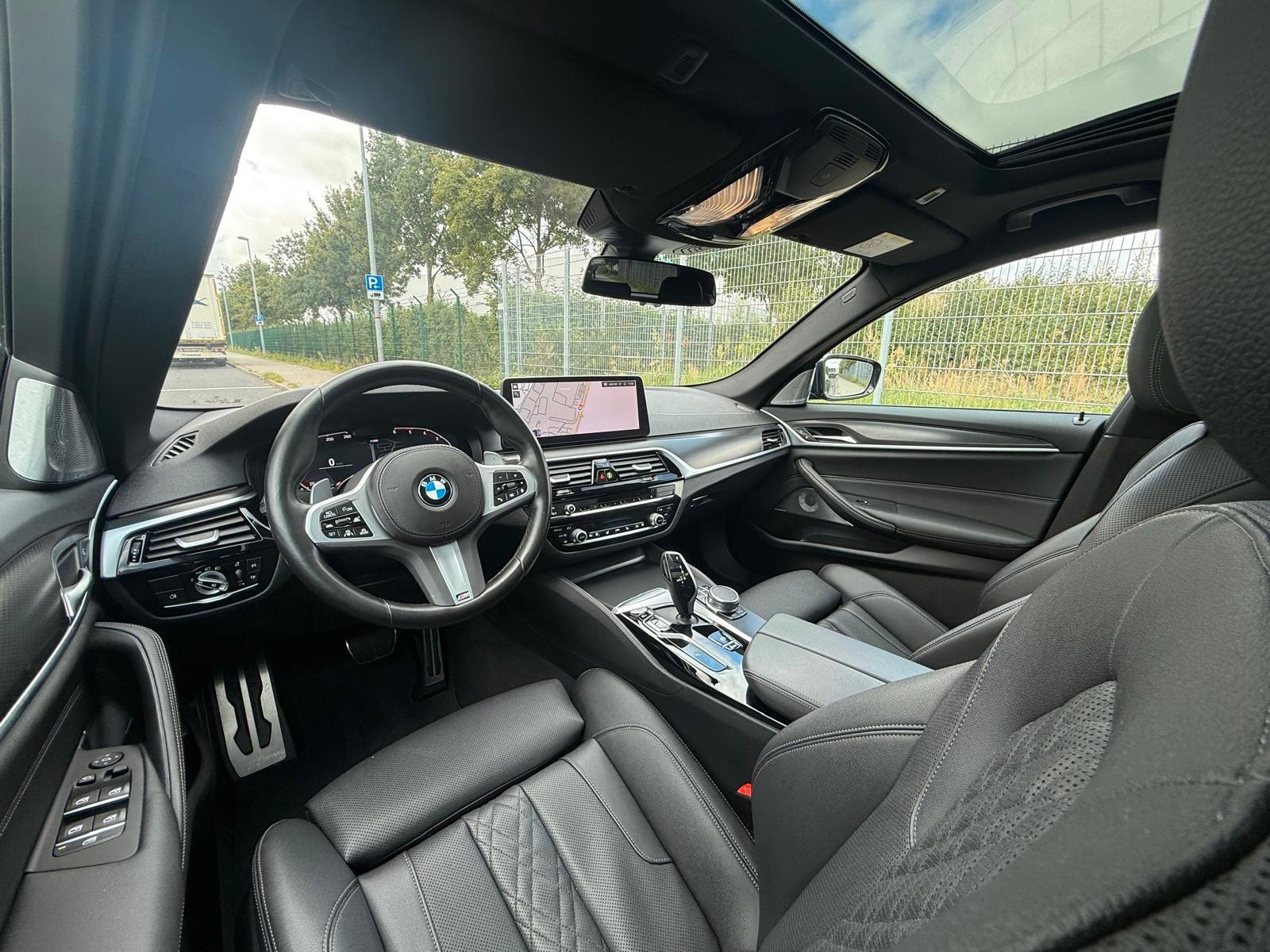 BMW 530d xDrive M-SPORTPAKET*ACC*PANO*B&W*SHADOW